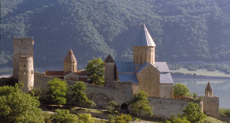 Hiking in the Mountains of the Caucasus - Gebeco 5
