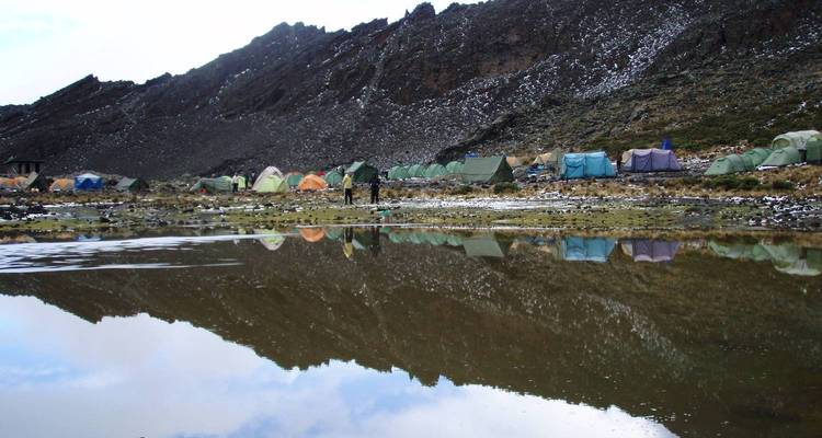 Ascension du Kilimandjaro par la route de Rongai 6 jours - Authentic Africa 2