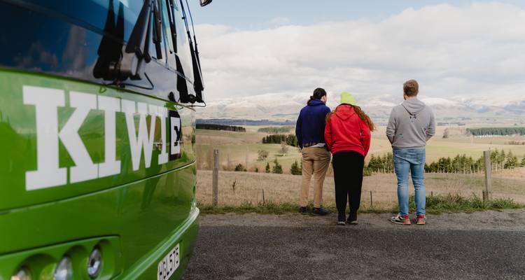 Southern Round Up Hop-On Hop-Off - Kiwi Experience 1