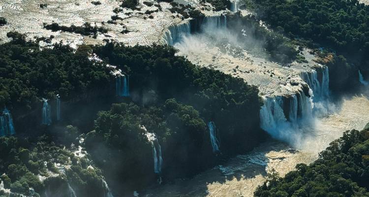 2 días Cataratas del Iguazú: Viaje en helicóptero y billete de avión desde Buenos Aires - Signature DMC 8