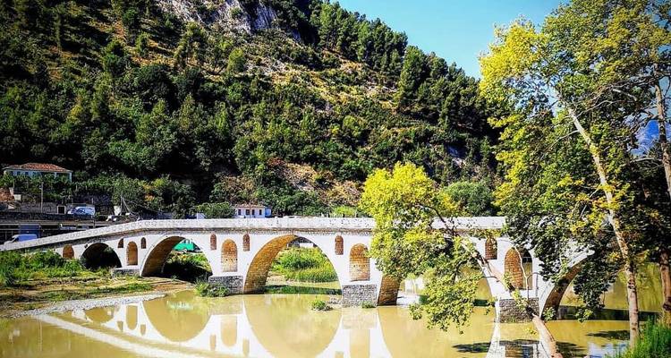 Circuit de 5 jours en voiture : Découvrez l'histoire et la culture de l'Albanie - Up Albania  1
