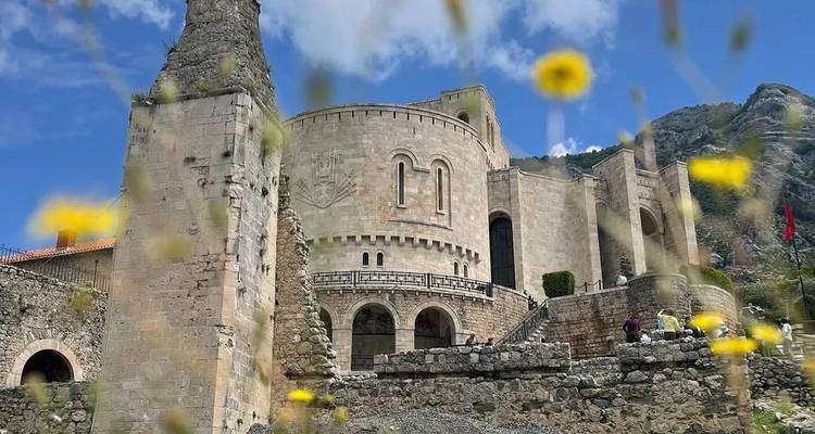 Circuit de 5 jours en voiture : Découvrez l'histoire et la culture de l'Albanie - Up Albania  10