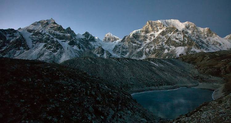 Travesía por el Manaslu y el Valle del Tsum - Alpine Club of Himalaya 10