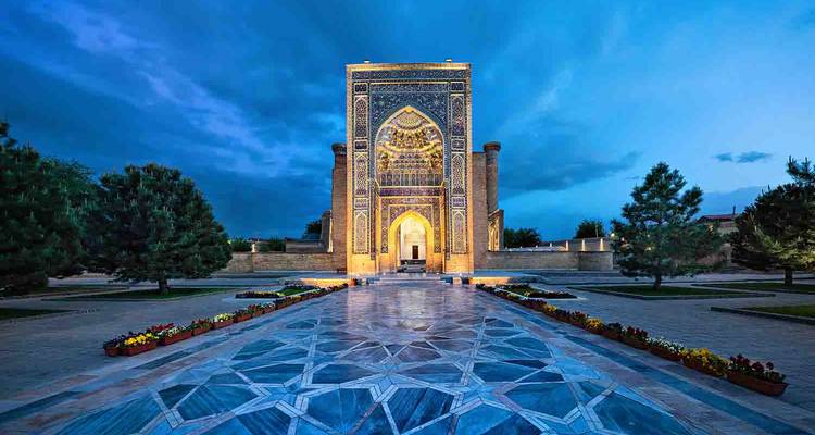 Aventure sur la route de la soie en Asie centrale au Kirghizistan et en Ouzbékistan - Yellowwood Adventures Ltd 5