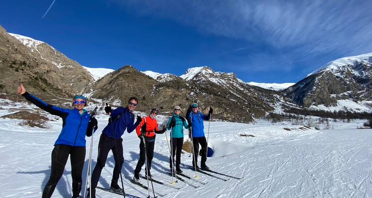 Vacaciones de esquí de fondo en los Alpes franceses - Undiscovered Mountains 1