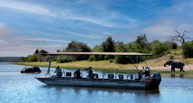 Le meilleur du Zimbabwe : 9 jours de safari de luxe en avion vers les piscines de Mana, Hwange et les chutes Victoria - T.S TOURS 3