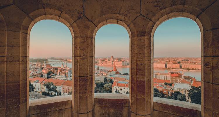 Krakow to Vienna: Hostel Week Group Tour - Euroventure Travel 2
