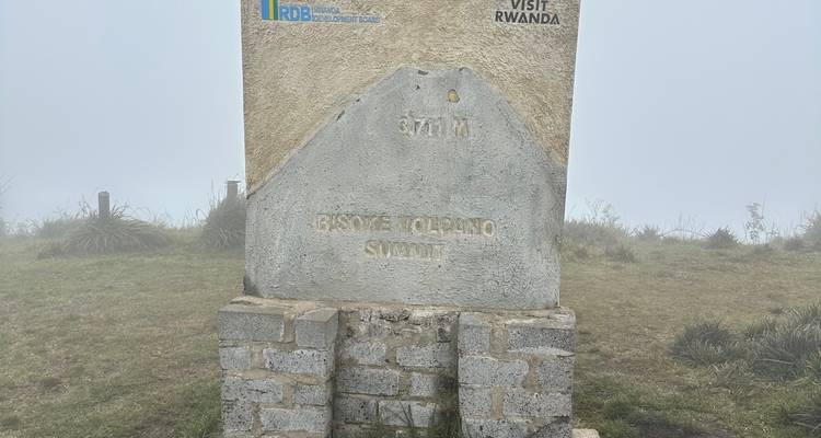 7 Day Rwanda Uganda Gorilla Tracking & Chimpanzee Trekking Trip - Safari 2 Gorilla Tours (U) Ltd 10
