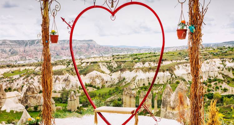 Excursión privada de lujo de 2 días completos a Capadocia - Emoji Tourism 3