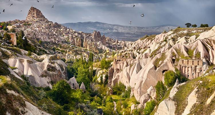 Excursión privada de lujo de 2 días completos a Capadocia - Emoji Tourism 6