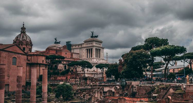 Girls On Tour: Western Europe Group Rail Tour (18-35) - Euroventure Travel 8
