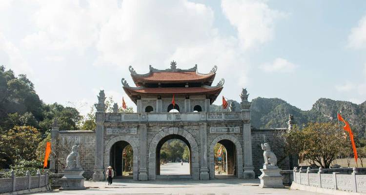 Indochina Extravaganza: A 15-Day Journey Through the Mystical Wonders of Vietnam, Thailand, Cambodia, and Laos - Open Asia Travel  4