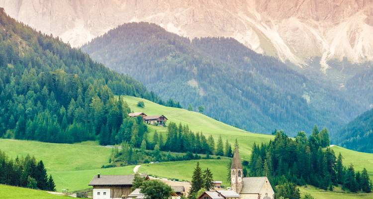 Aventura de senderismo de cabaña en cabaña en los Alpes franceses - Chamonix - Interrailing Packages 1