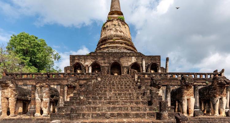 Una Odisea Cultural por Tailandia: 10 Días de Patrimonio, Vida Salvaje y Playas - Phitsanuloke / Chiang Mai / Phuket - Open Asia Travel  10
