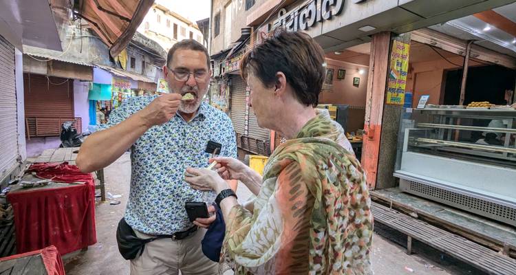 Agra: Street Food Walking Tour, Spice Market, & Tuk-tuk Ride - India Taj Tour 9