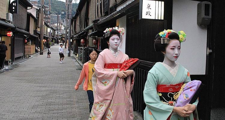 6 Days Japan: Historical sites & Temple （Private Guide and Driver）- Umetravel - UME Travel Co. Ltd 1