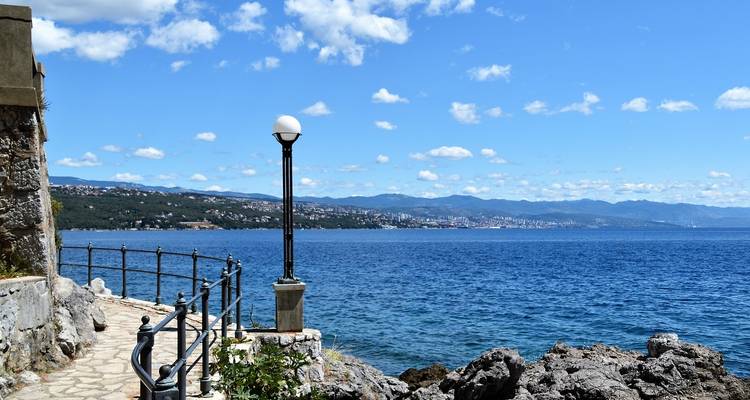 8 jours dans la baie des îles croates au départ d'Optija - STM Tours LLC 3