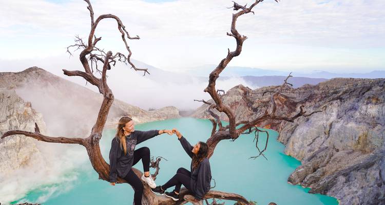 De Java a Bali: Vistas al volcán y columpio en la selva - journaway 10