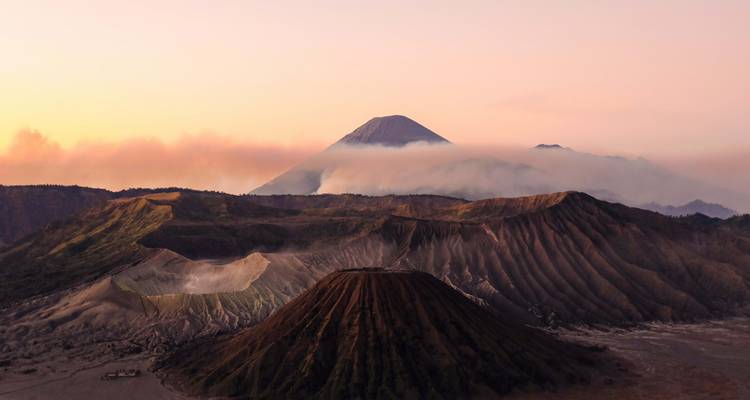 Java, Gili & Bali: Volcano Views, Jungle Swing & Sandy Beaches - journaway 3