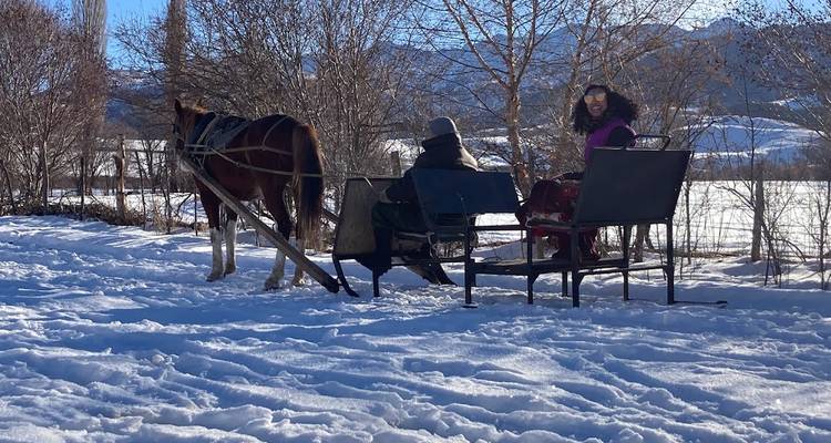 Kyrgyzstan winter tour 9 days and 8 nights - Nomads Yurt 3