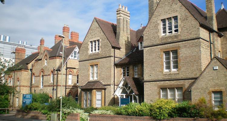 5 jours Londres, Oxford, Stratford et Warwick - STM Tours LLC 8