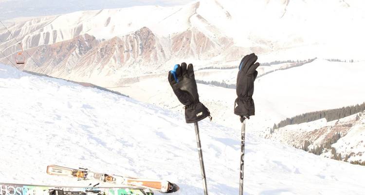 Ski tour in Kyrgyzstan 6 days 5 nights - Nomads Yurt 4