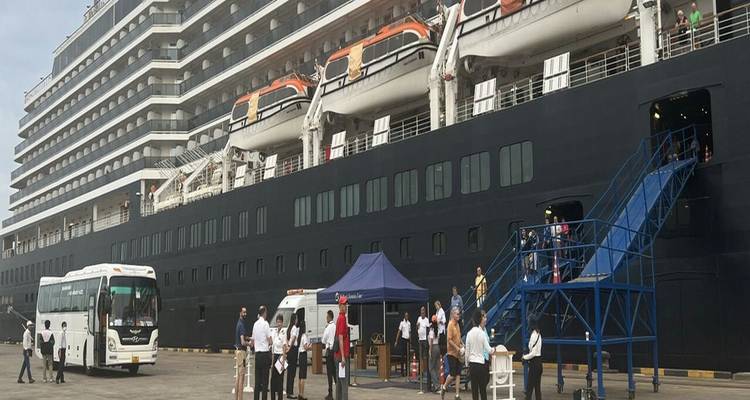 Phu My Port: Ho Chi Minh Highlights Tour or Cu Chi Tunnel - Libera Travel Company 10
