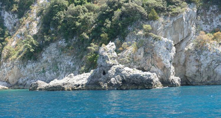 Capri Tour with Blue Grotto from Rome - 2 Days - Click Tours 4