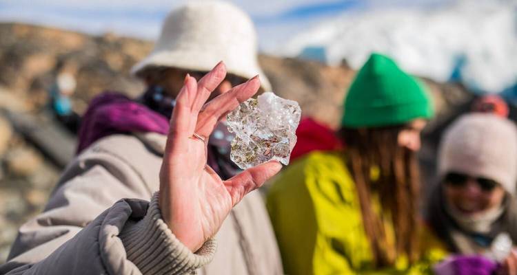 El Calafate - Glaciers and Wilderness - People Travel and Experience 4