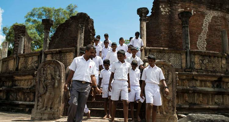 Sri Lanka in Depth (Hortons Plain) - Explore! 7