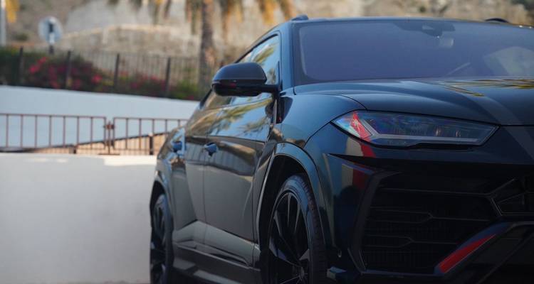 Oman Luxe Drive : Une aventure en Lamborghini - GidOman 1