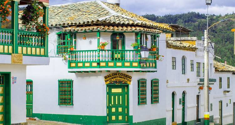 COLORS OF COLOMBIA: EXPLORE CULTURE AND BEAUTY - Receptivo Aborigen Tours 9
