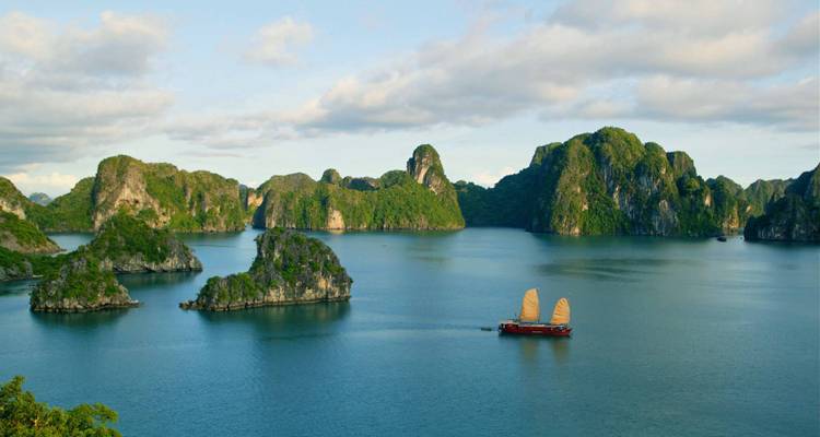 Explore Vietnam Hanoi- Tam Coc - Ha Long Bay - Ho Chi Minh City 7 Day - Vacation Holidays - Rustic Asia Travel 7