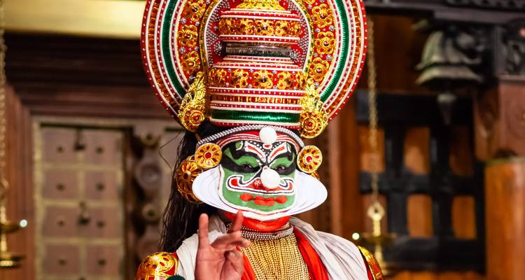 Au départ de Cochin : 8 jours d'excursion au Kerala avec croisière en bateau à moteur -  Taj Voyages Tours  4