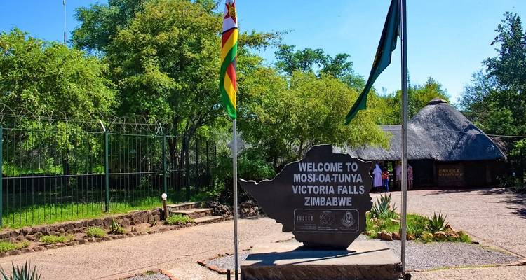 Viewing Victoria Falls from both Zambia & Zimbabwe sides- Half Day - Lochinvar Safaris 4