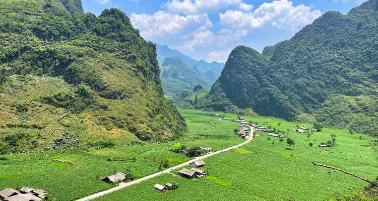 Ha Giang Escape 4 Day by Car/Jeep/Motobike ( Dept Morning ) - Bee Gng International Joint Stock Company 8