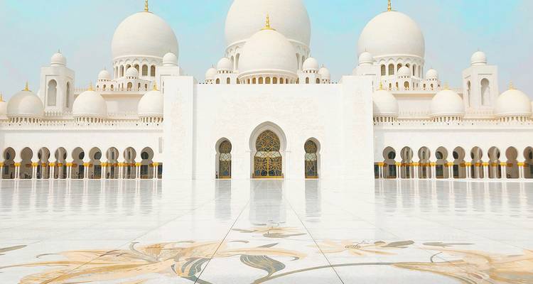 Abu Dhabi Overnight (5 Star) - 2 days - On The Go Tours 1