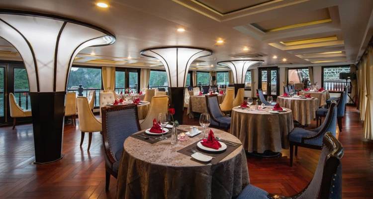 ALISA PREMIER 5* CRUISE IN HALONG BAY - Old Quarter Travel 1