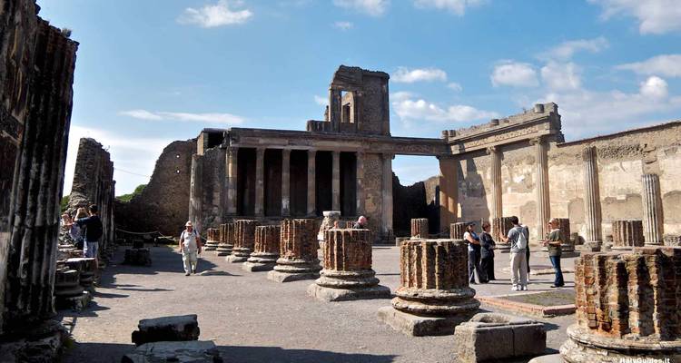 TOUR DE LA MEDITERRANEE | Rome, Naples, Pompéi, Sorrente, Capri, Palerme et la Sicile - Greca 4