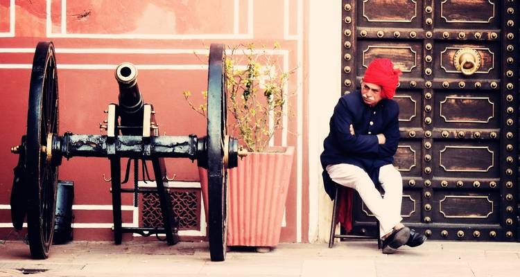 Guard with a traditional cannon.