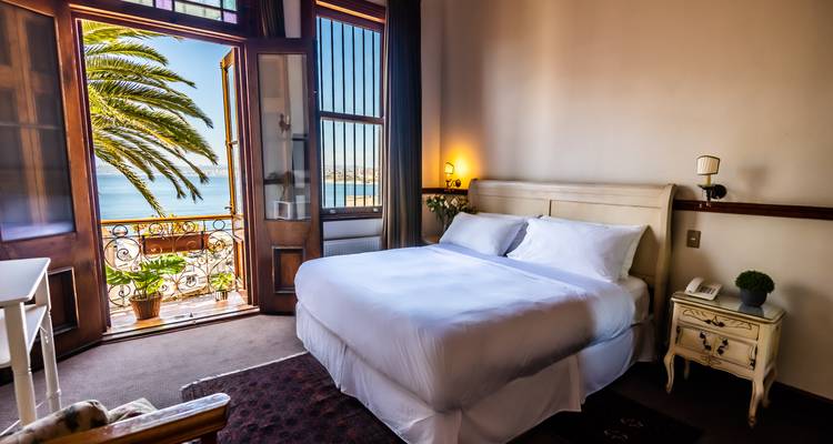 Valparaiso: Wines & Historical Private Escapade - Signature DMC 10