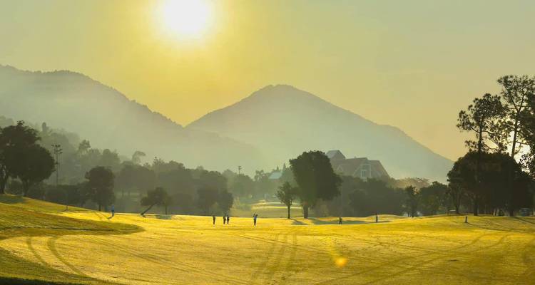 Circuito de Golf Hanoi Vietnam 5 Días 4 Noches con 3 rondas - Bamboo Hat Tours.,ltd 1
