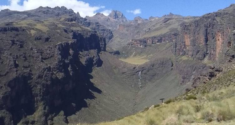 7 días de Trekking por el Monte Kenia + Safari de media distancia por el Lago Nakuru y Naivasha - CKC Tours & Travel 2