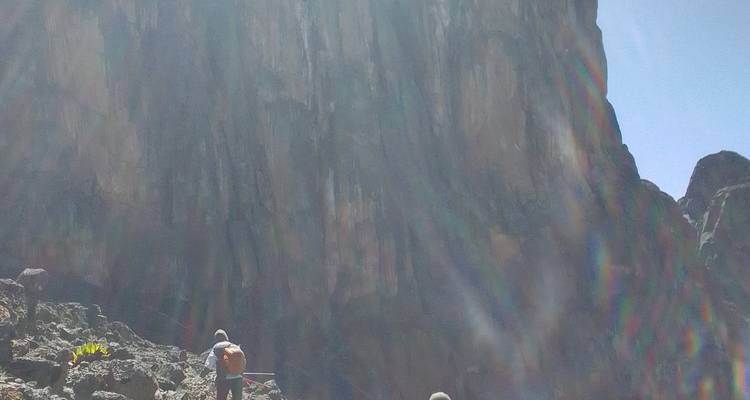 7 días de Trekking por el Monte Kenia + Safari de media distancia por el Lago Nakuru y Naivasha - CKC Tours & Travel 3