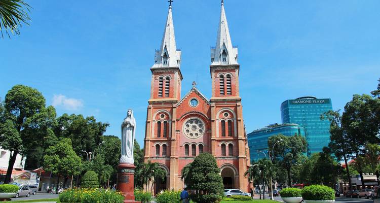 10 DAYS  EXPLORING VIETNAM HIGHTLIGHT COVERING : HANOI CITY, NINH BINH, HALONG BAY, HOI AN, MEKONG DELTA - Bamboo Hat Tours.,ltd 9