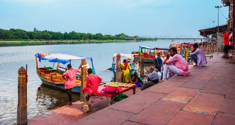 Spiritual Tour of India: Varanasi, Ayodhya, Prayagraj (4 Nights 5 Days) -  Taj Voyages Tours  10