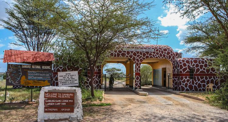 20 jours de safari de luxe en avion au Kenya avec visite de la plage de Mombasa 2025 - CKC Tours & Travel 3