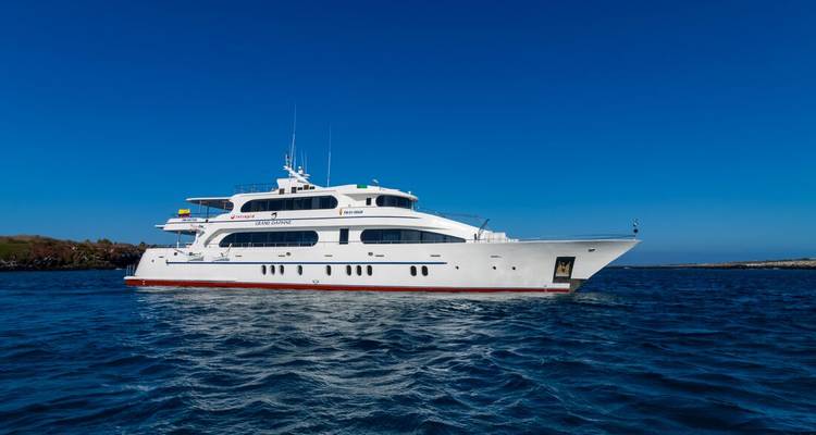 Galapagos Cruise & Peru’s Land of the Incas (Grand Daphne) - Intrepid Travel 1