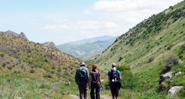 Excursión de 2 días de Aventura en Yurta de Montaña y Experiencia de Senderismo - Responsible Travel 5
