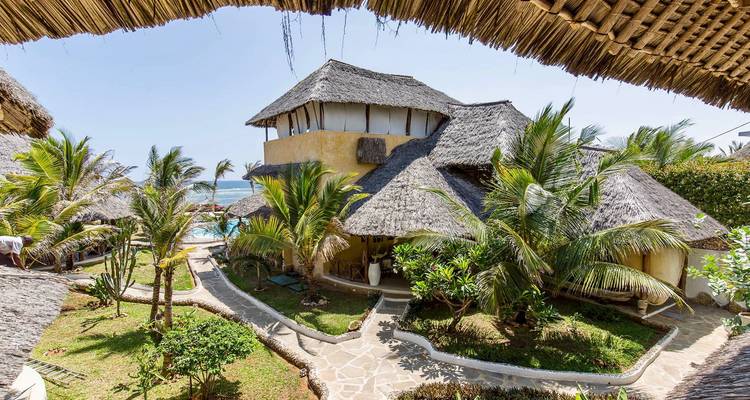15 días Safari por Kenia en vehículos compartidos de gama media y excursión a la playa de Watamu 2025 - CKC Tours & Travel 6